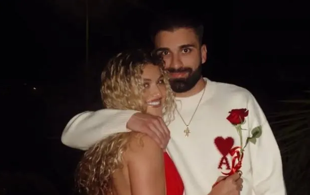 Antigoni: Aποκαλύπτει πρώτη φορά ότι βιώνει τον απόλυτο έρωτα – Όλα όσα εξομολογείται (ΒΙΝΤΕΟ)