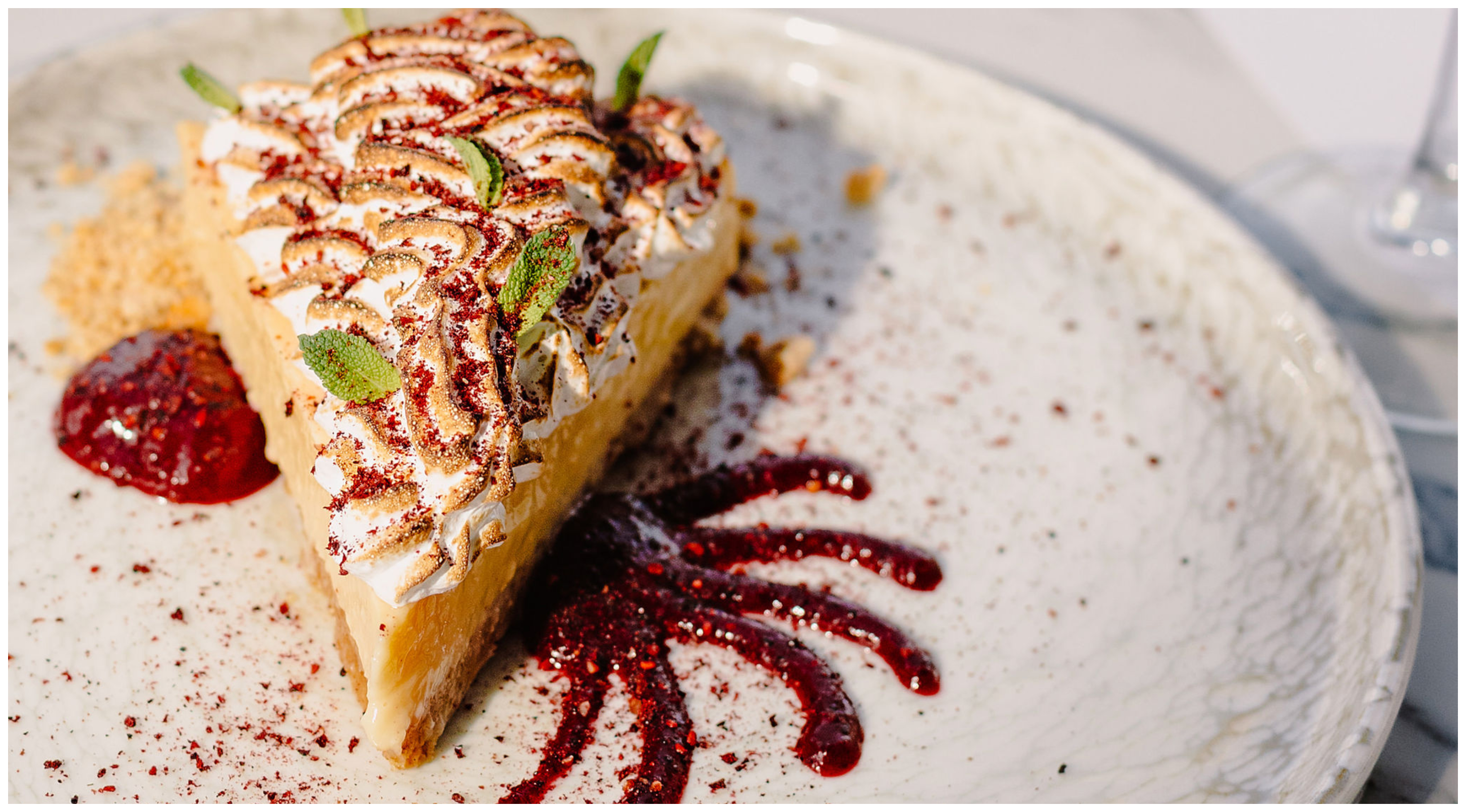 Το Elia Restaurant επαναλειτουργεί!