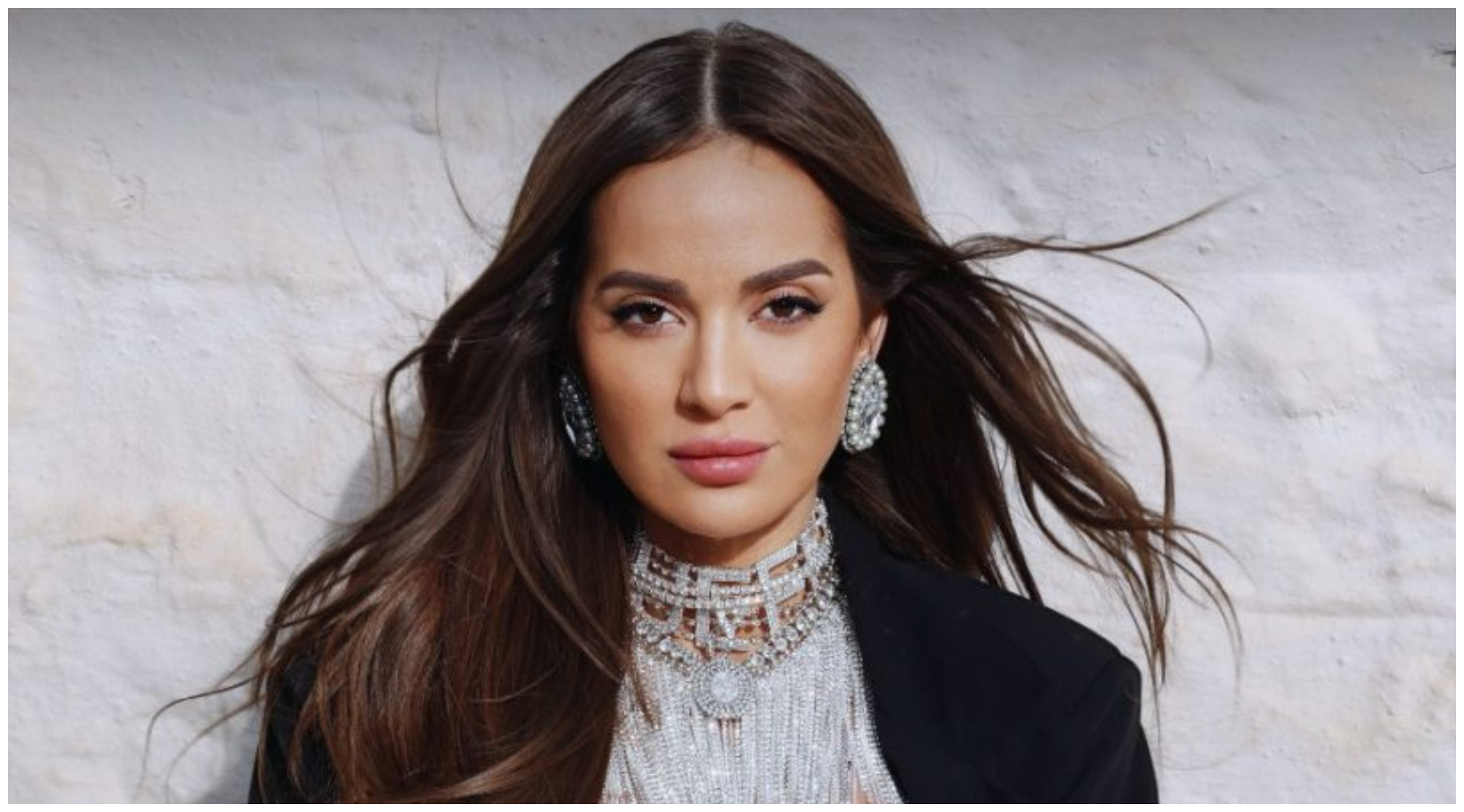 Ρία Ελληνίδου: Μου έστειλαν… προσκλητήριο γάμου με το όνομά μου ως νύφη!