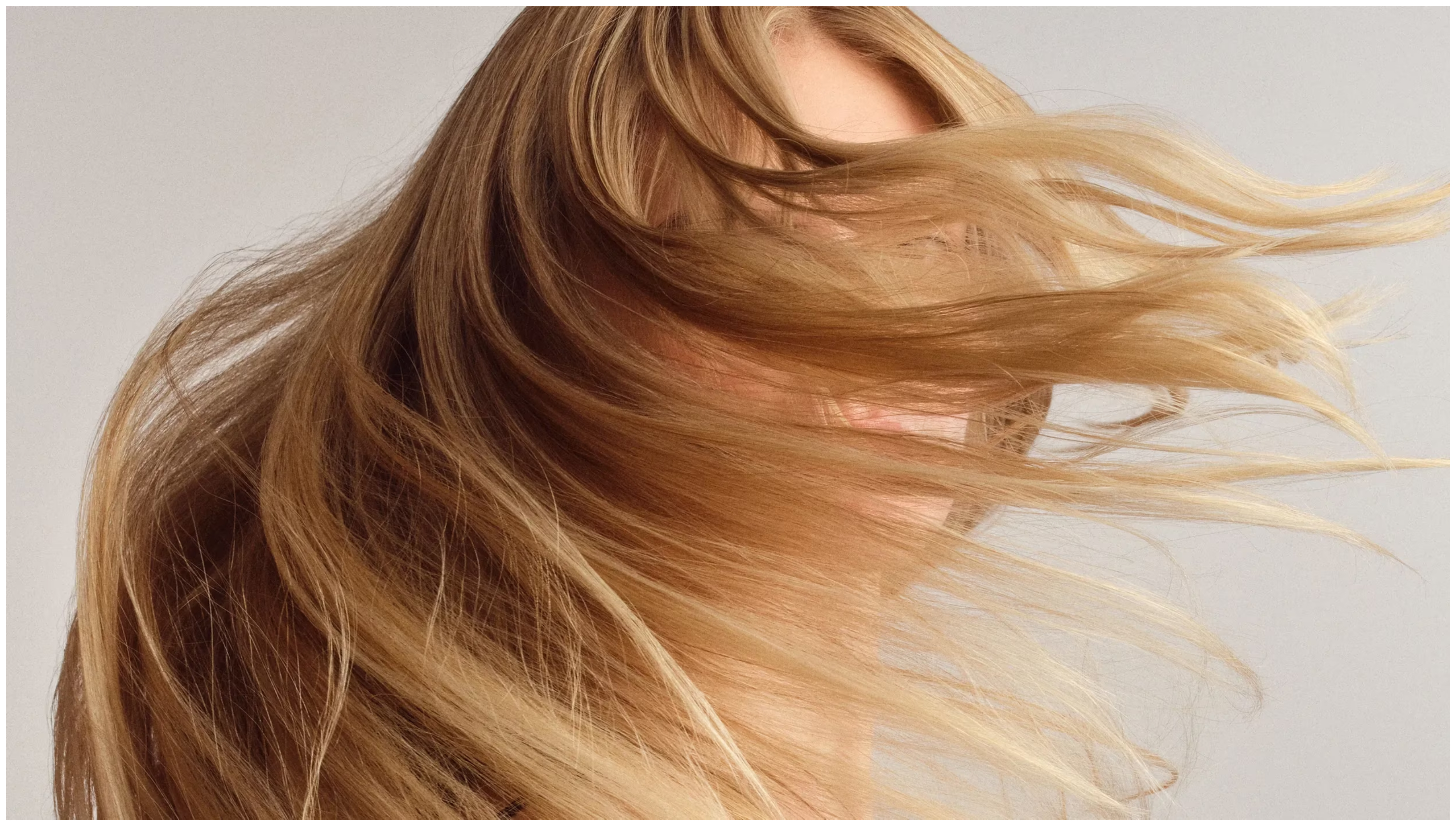 Το viral συστατικό που σταματά την τριχόπτωση και χαρίζει δυνατά μαλλιά