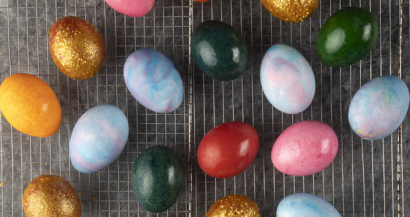 Χρωματιστά πασχαλινά αυγά – Έτσι θα τα φτιάξετε!