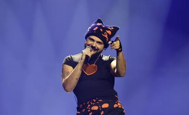 Eurovision 2026: Έφτασε στην Βιέννη ο Akylas – Πότε θα γίνει η πρώτη πρόβα