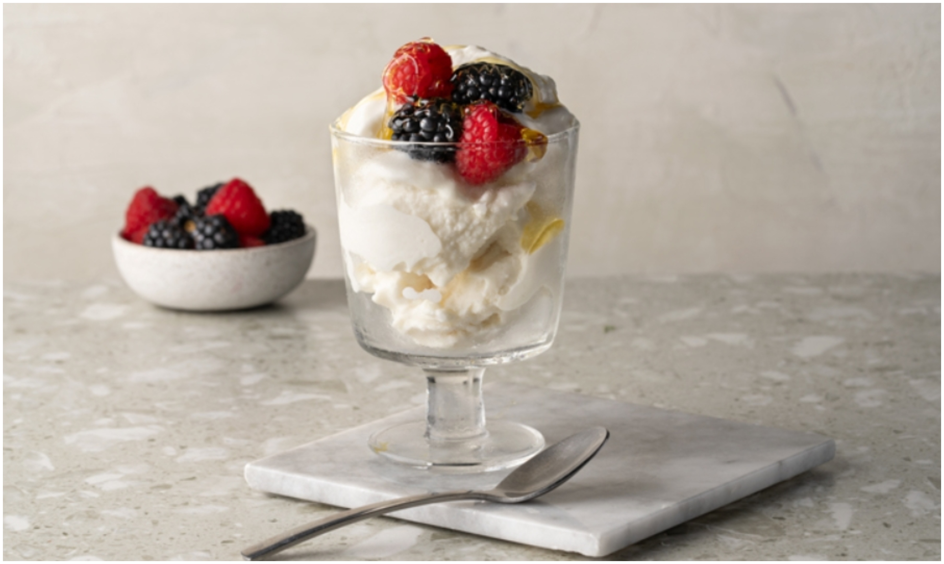 Εύκολη καλοκαιρινή συνταγή για frozen yogurt