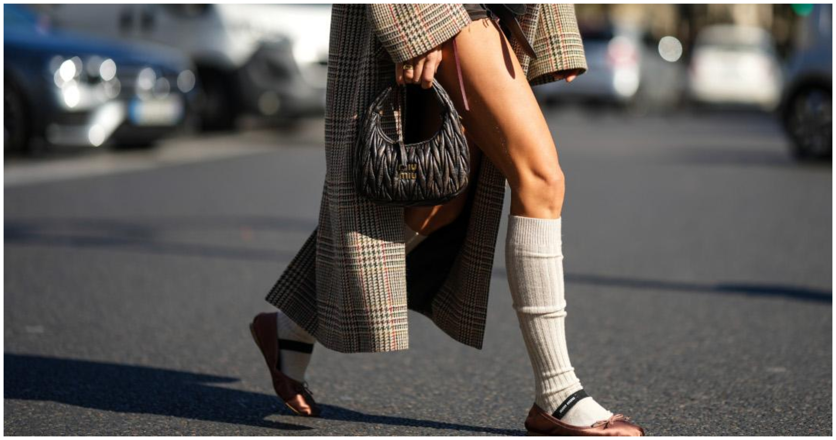 Τα ρομαντικά flats που είναι το απόλυτο trend στο street style