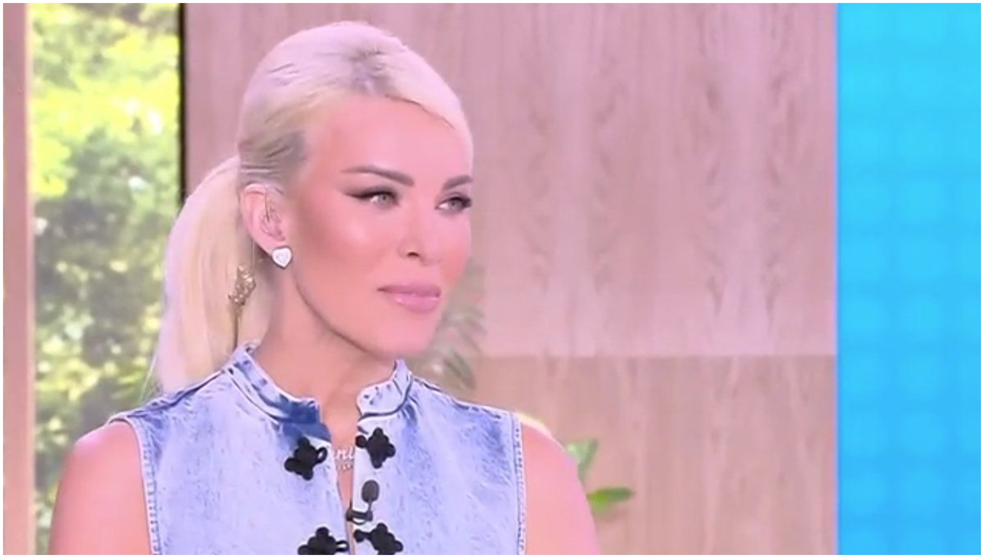 Καινούργιου: Συγκινεί το μήνυμα για τη μαμά της on air – «Ταλαιπωρήθηκες, αλλά βγήκες νικήτρια»