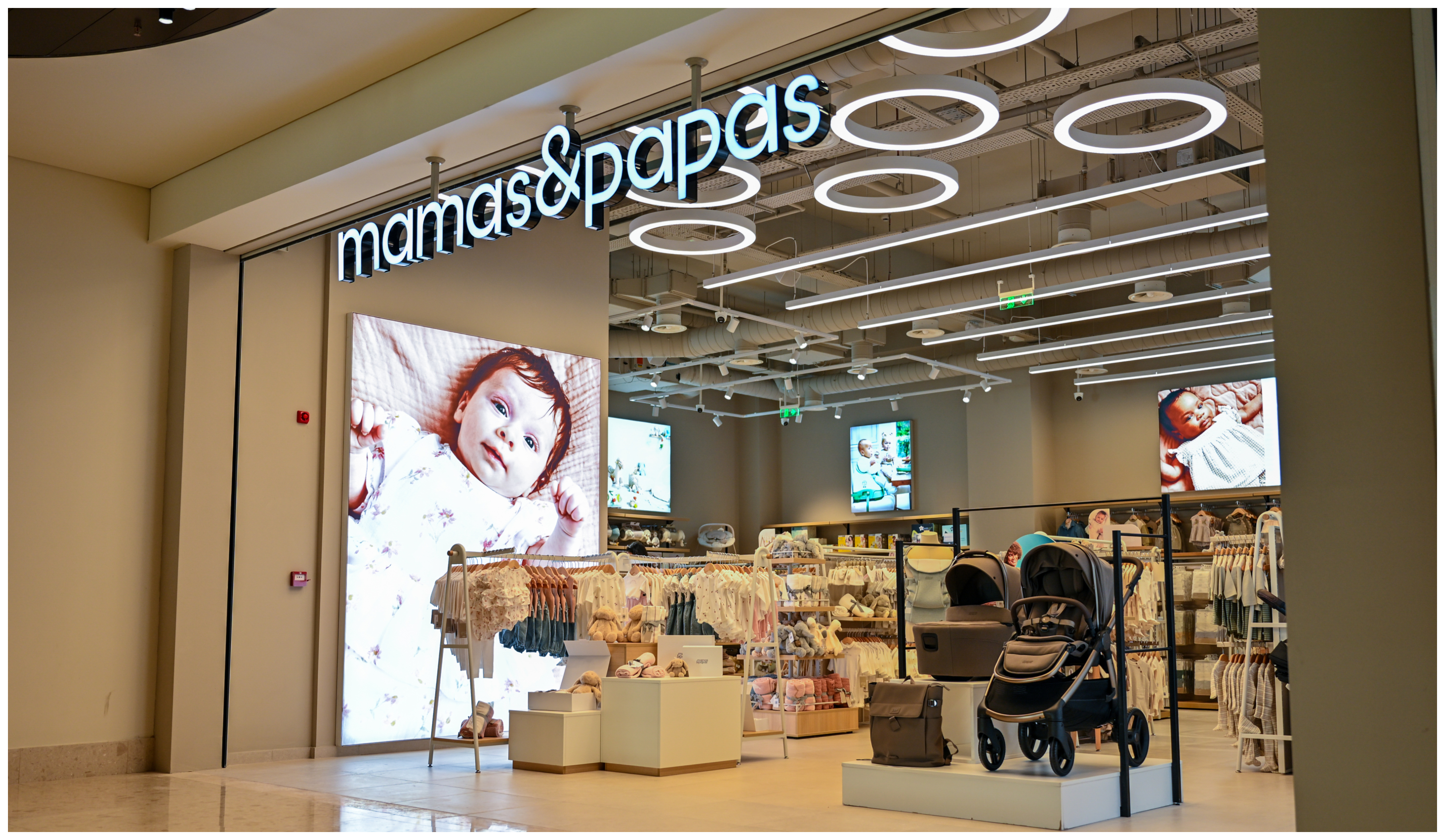 Το Mamas & Papas επεκτείνεται στην Κύπρο με το πρώτο του stand-alone κατάστημα στην Πάφο