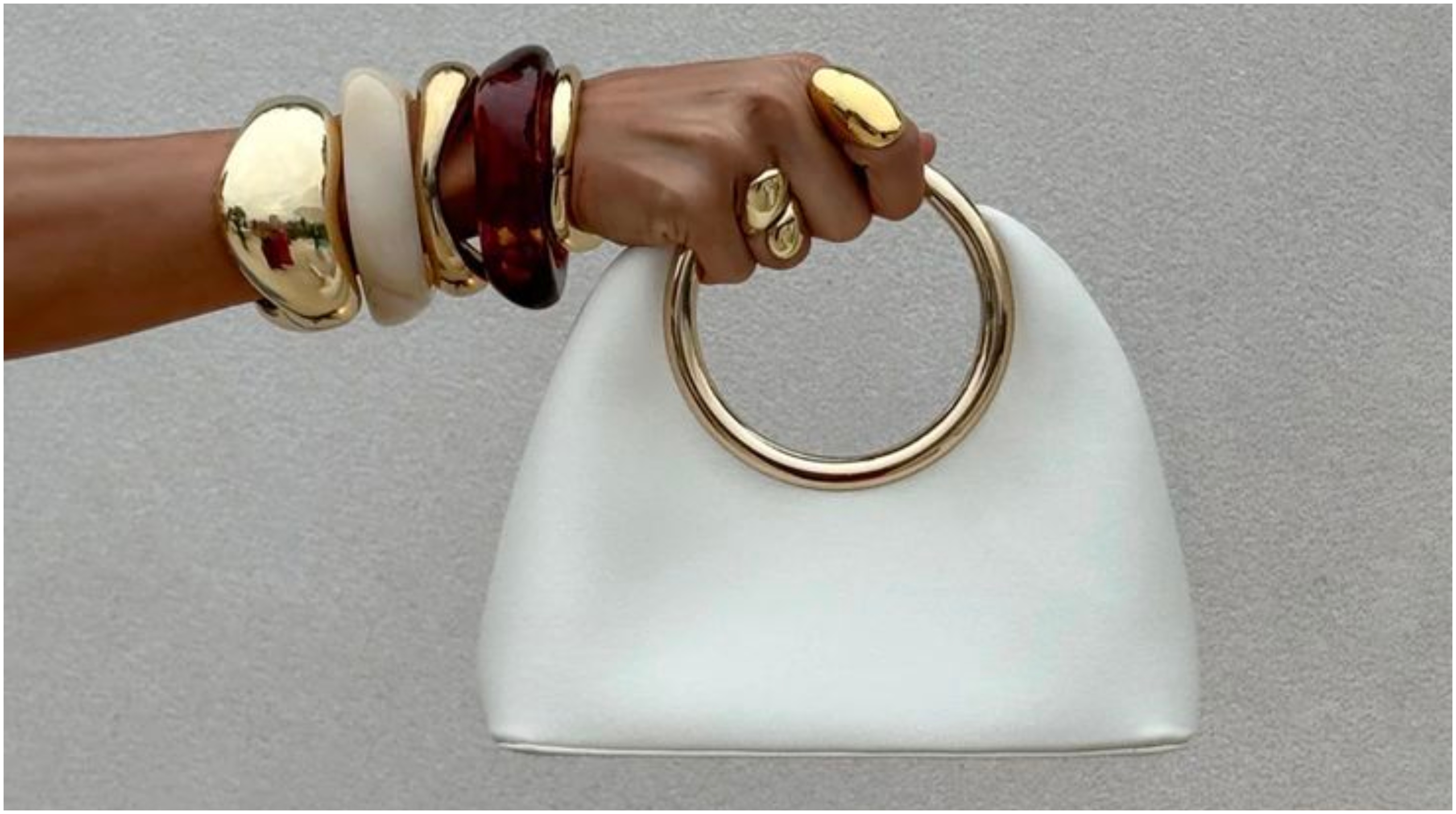 Aυτά τα accessories θα φοράς όλο το καλοκαίρι
