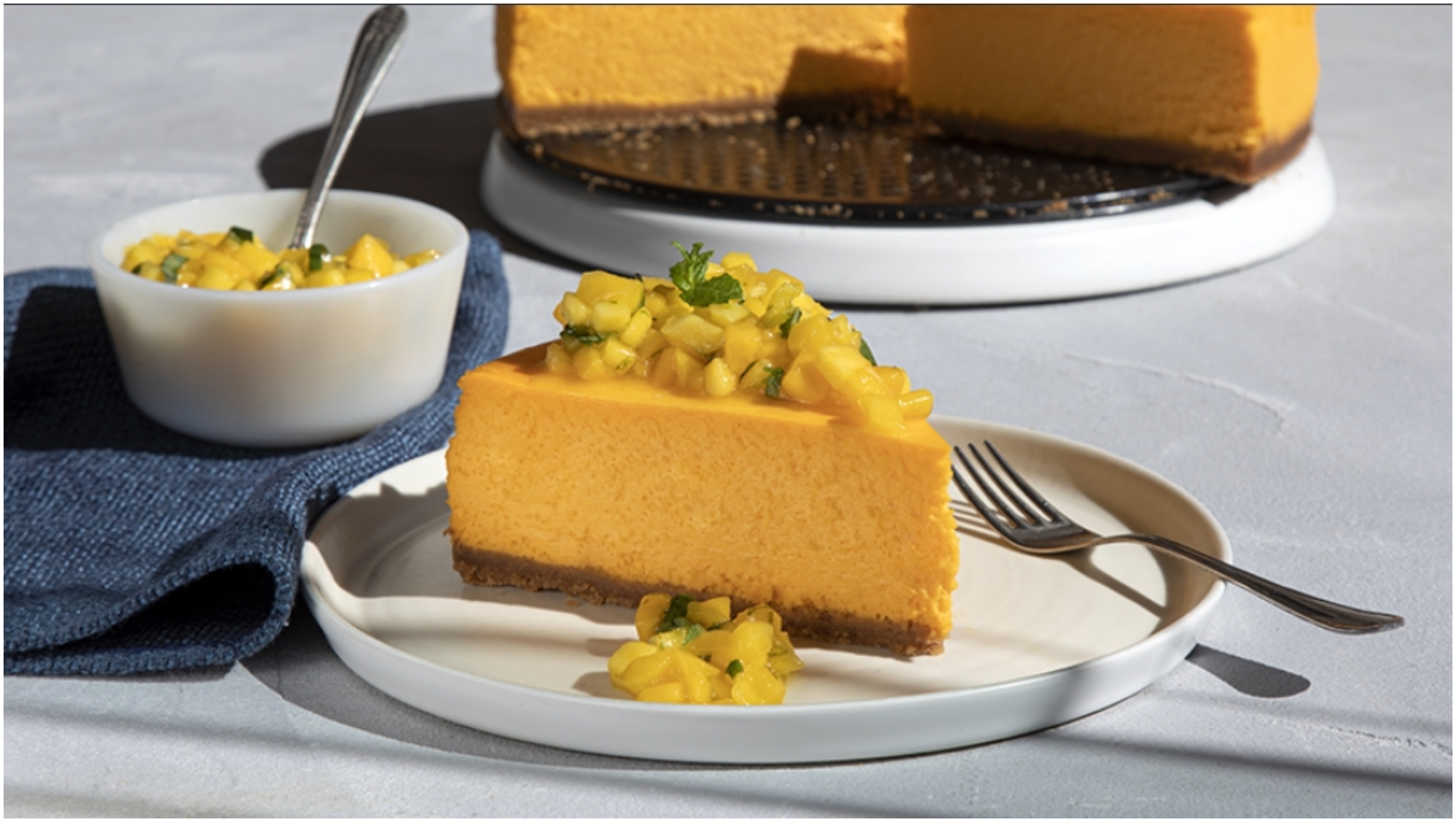 Λαχταριστή συνταγή για cheesecake μάνγκο