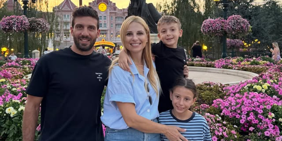 Αριστοτέλους και Εφραίμ οικογενειακώς στη Disneyland