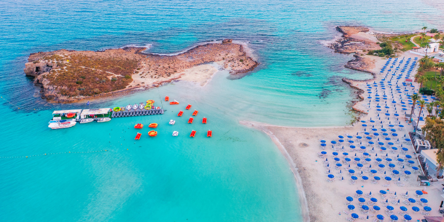 Οι 5 πιο Instagrammable παραλίες της Κύπρου που μοιάζουν βγαλμένες από καρτ ποστάλ