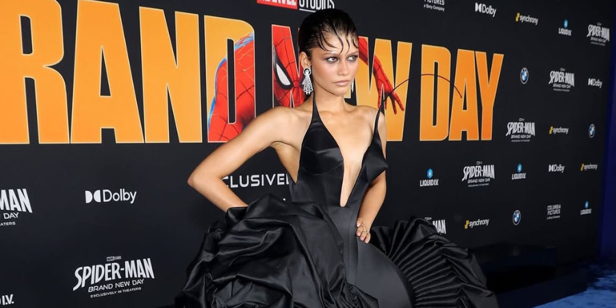 Η εμφάνιση της Zendaya με φόρεμα εμπνευσμένο από αράχνη που έκλεψε την παράσταση