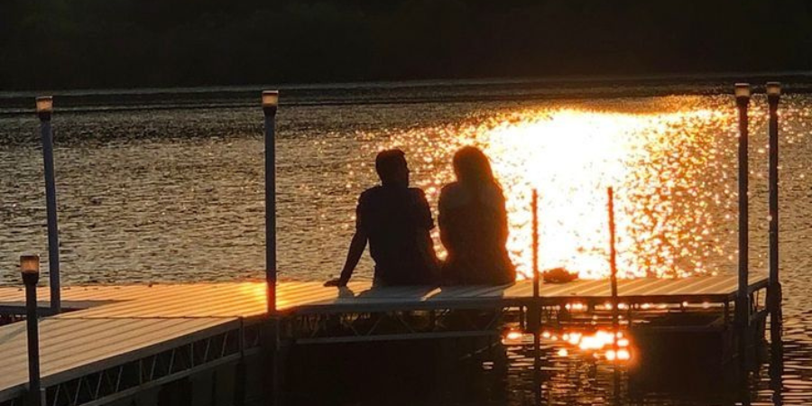 Summer Romance: Γιατί ερωτευόμαστε πιο εύκολα το καλοκαίρι;