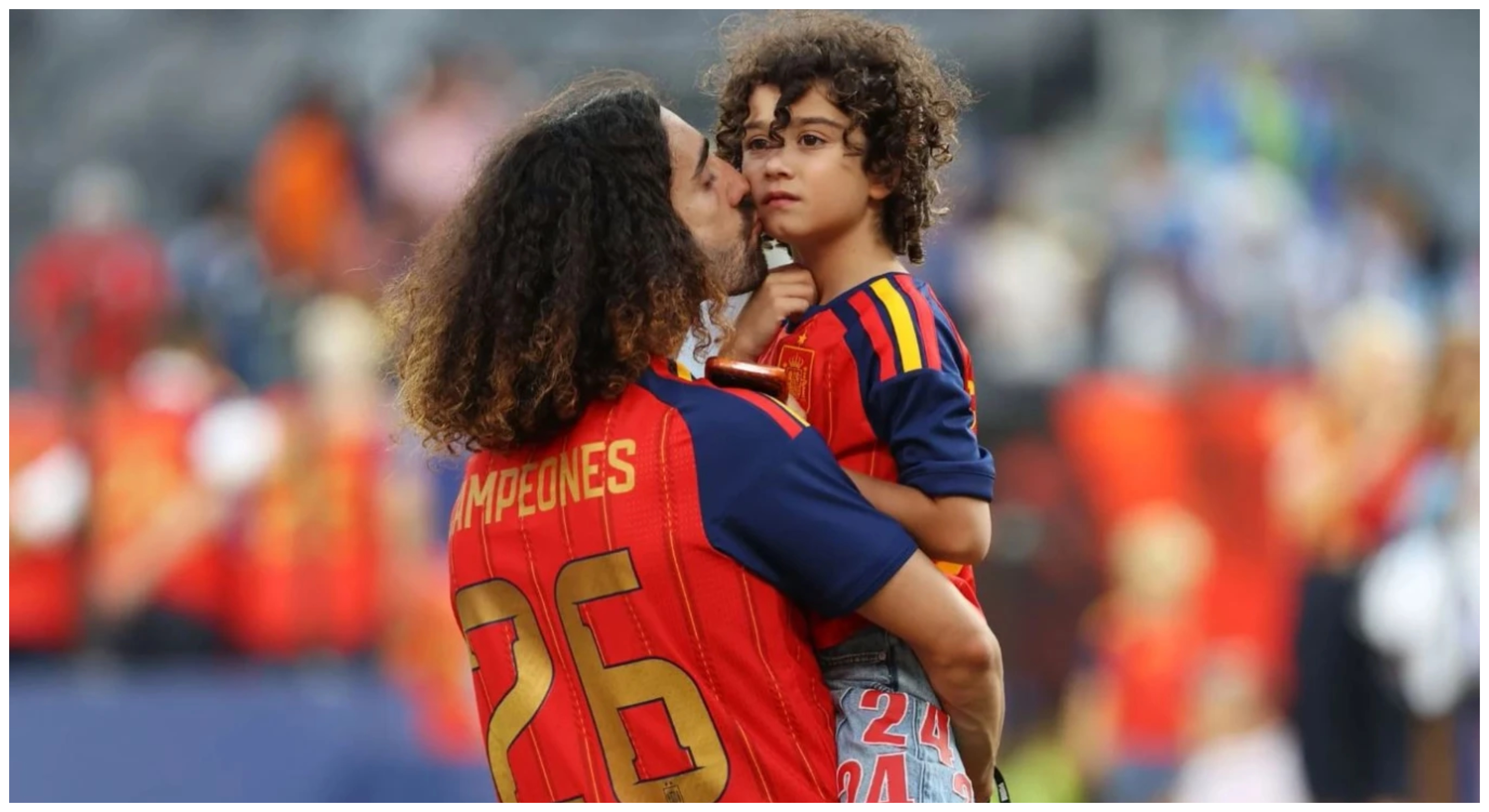 Marc Cucurella: Ο συγκινητικός λόγος που αφήνει τα μαλλιά του λυτά στους αγώνες – Η δύναμη του γιου του Ματέο