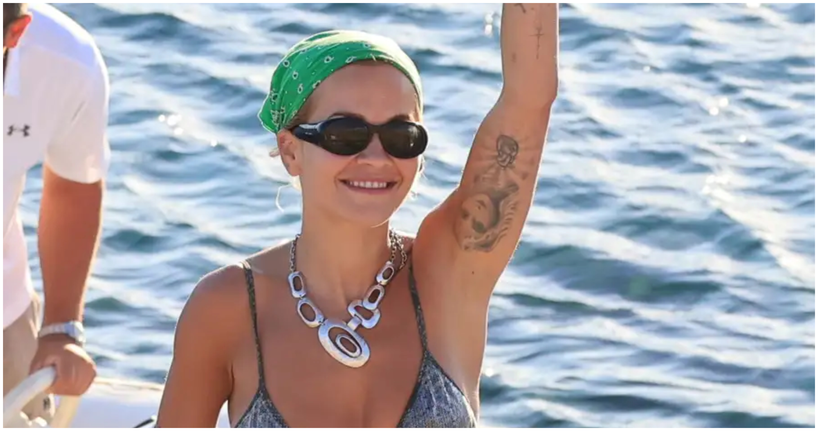 Rita Ora στη Μύκονο: Το Αιγαίο, οι βόλτες με σκάφος και οι πολυτελείς διακοπές της pop star
