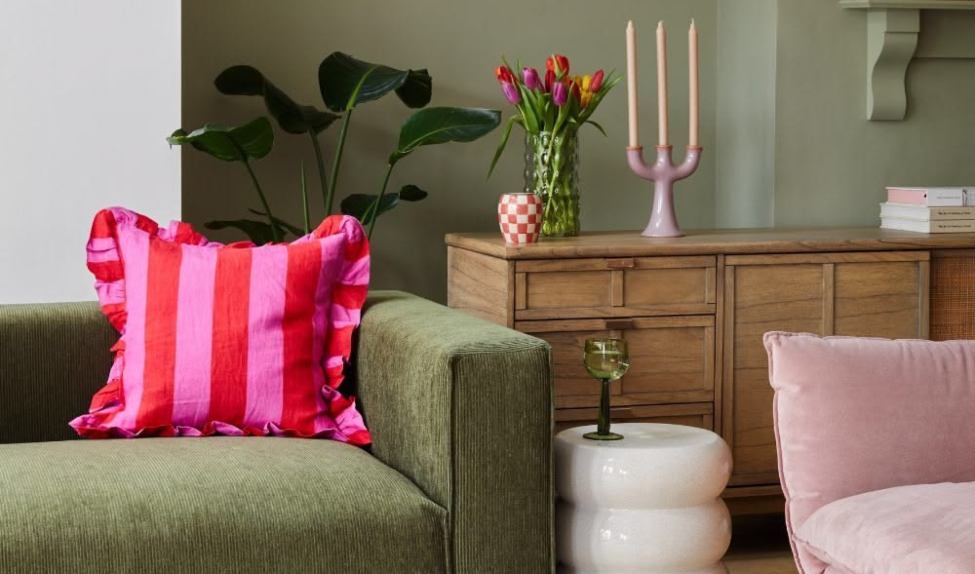 Τα μυστικά των interior designers για ένα σαλόνι βγαλμένο από το Pinterest
