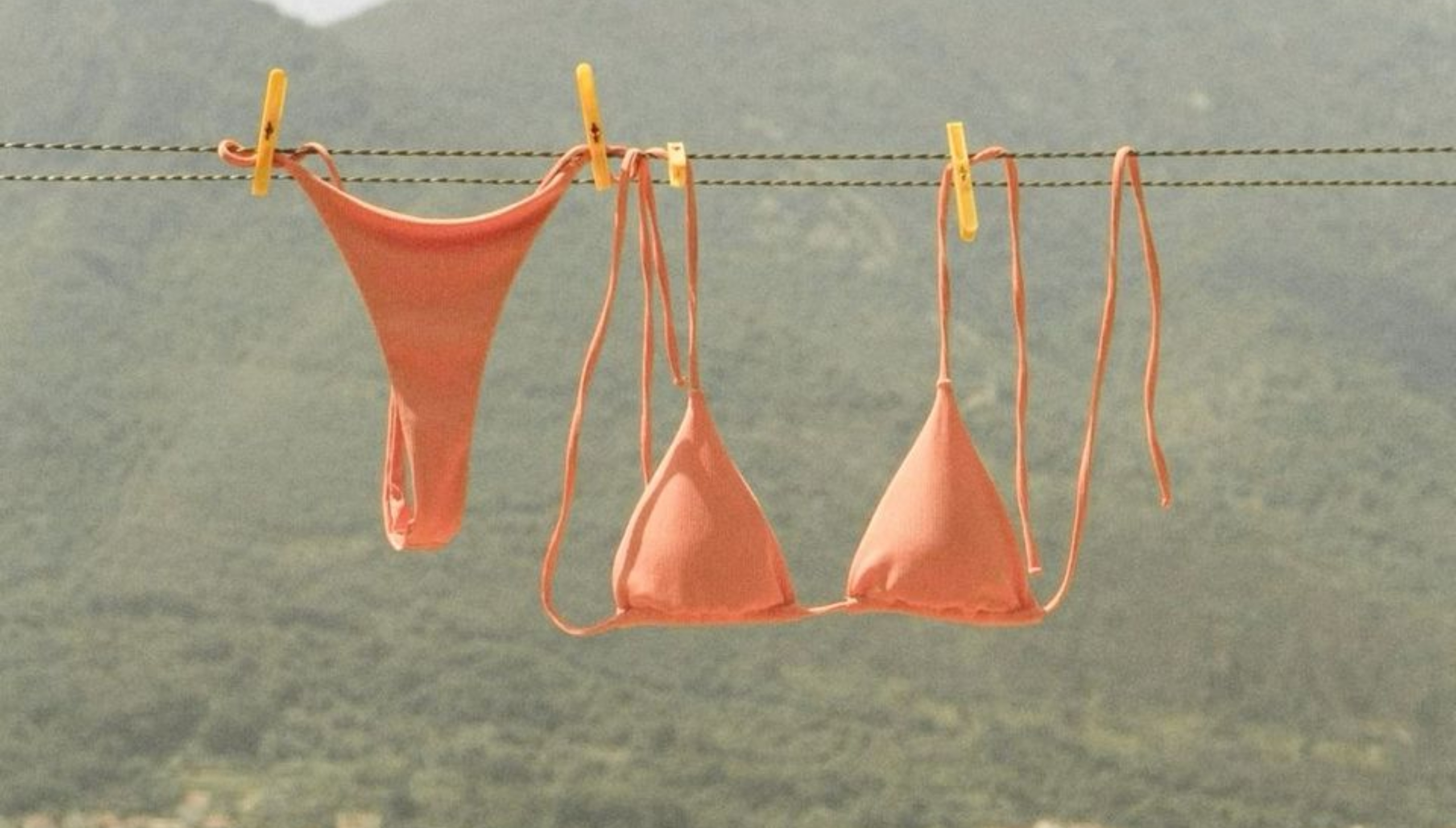 4+1 επιλογές σε μαγιό για να μαγνητίσεις όλα τα βλέμματα τον Δεκαπενταύγουστο