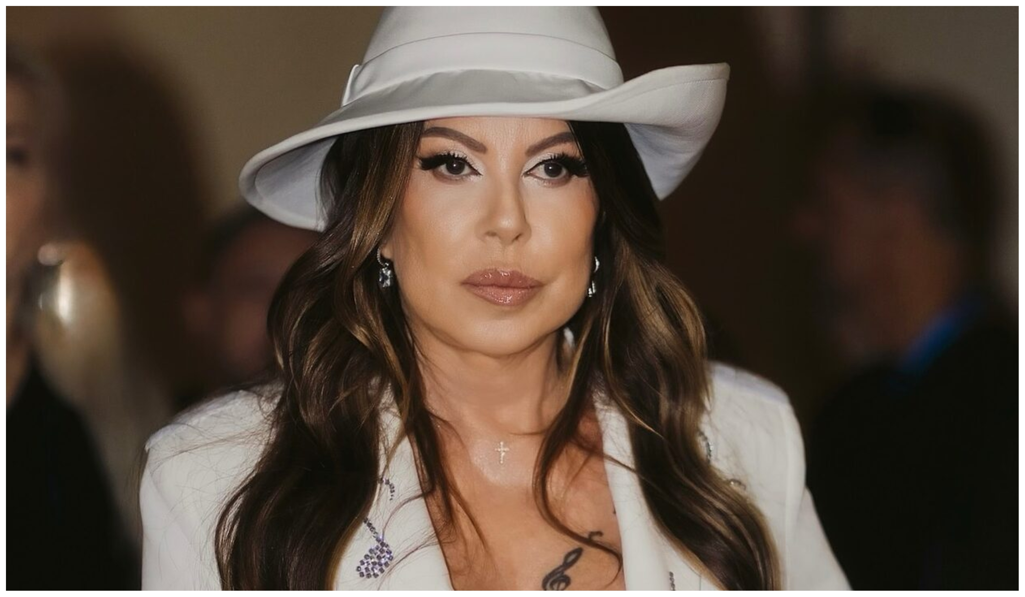 Άντζελα Δημητρίου: Έσβησε 72 κεράκια με θέα την Ακρόπολη – Η έκπληξη που δεν περίμενε
