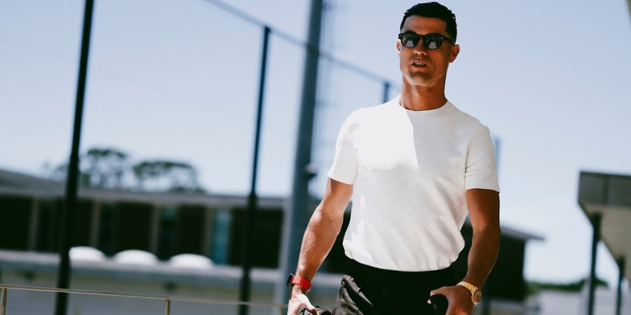 Cristiano Ronaldo: Μας ανοίγει το γκαράζ του και αποκαλύπτει τα «παιχνίδια» αξίας δεκάδων εκατομμυρίων