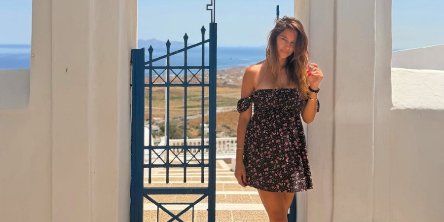 Κωνσταντίνα Ευριπίδου: Το φωτογραφικό άλμπουμ από τα Ζαγοροχώρια και το casual chic look που ξεχωρίσαμε