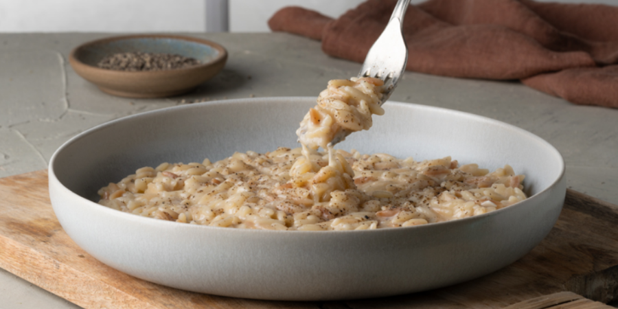 Κριθαρότο cacio e pepe