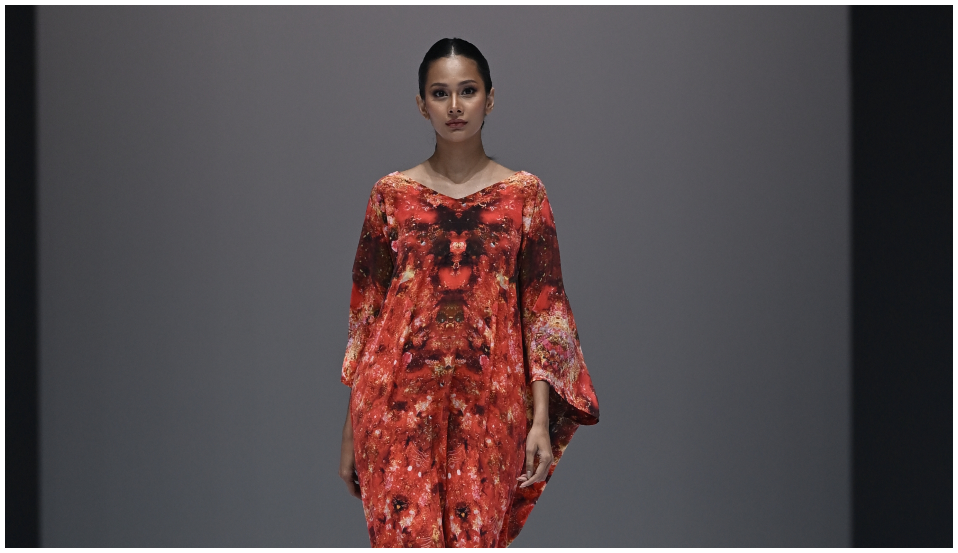 Στην πασαρέλα του Indonesia Fashion Week στην Τζακάρτα πρωταγωνίστησαν οι κυπριακές ιστορίες από μετάξι