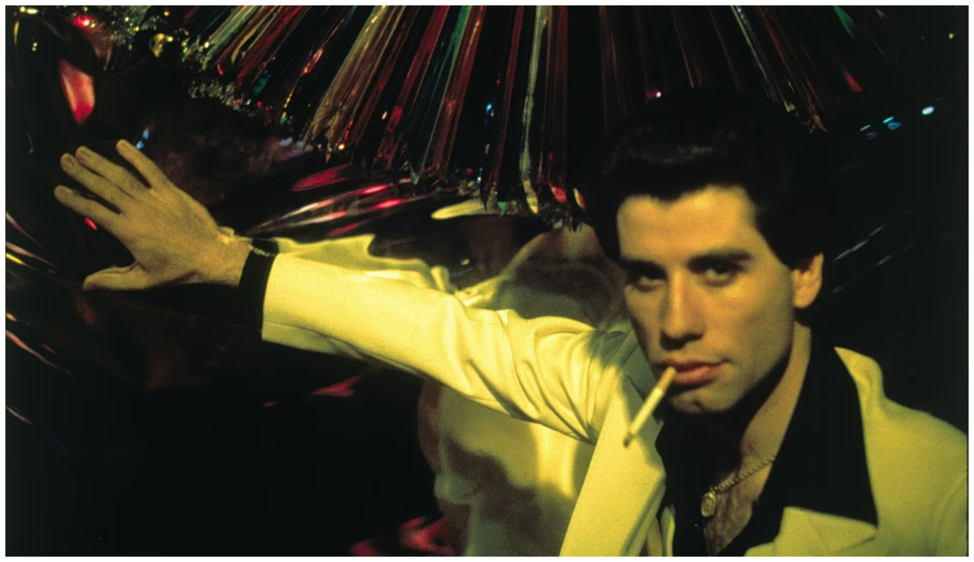 Το εμβληματικό λευκό κοστούμι του John Travolta από το «Πυρετός το Σαββατόβραδο» βγαίνει σε δημοπρασία
