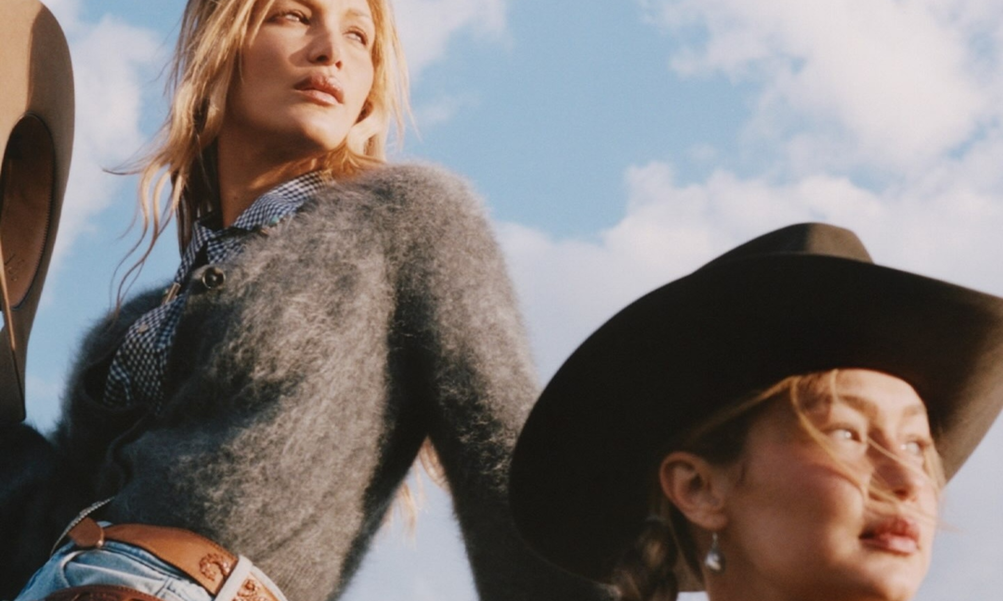 Gigi & Bella Hadid: Mεταφέρουν το Guest in Residence στην Άγρια Δύση