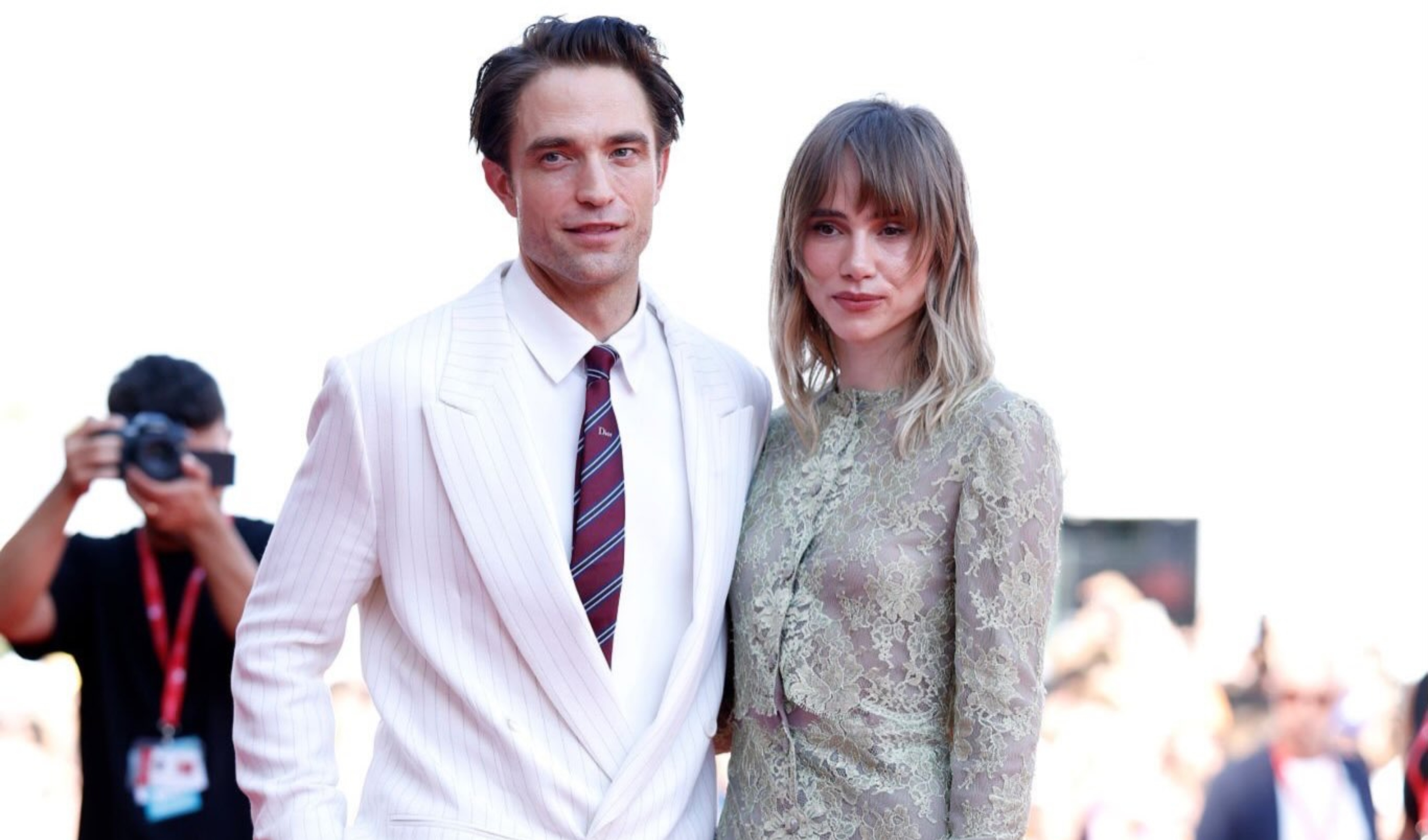 Robert Pattinson & Suki Waterhouse: Είναι το ζευγάρι της χρονιάς;