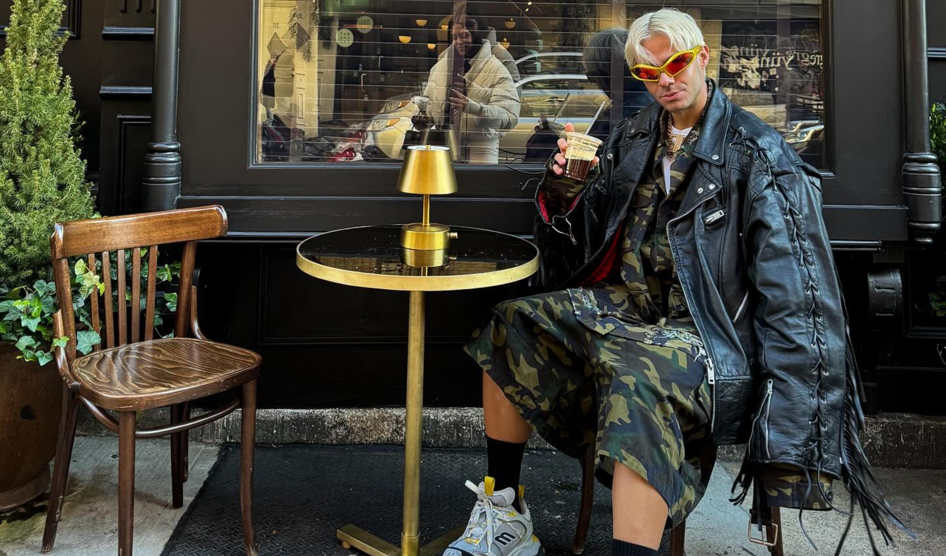 Μηνάς Αηδόνης: Ποιος είναι ο Έλληνας influencer με τα πιο luxury fashion statement pieces;