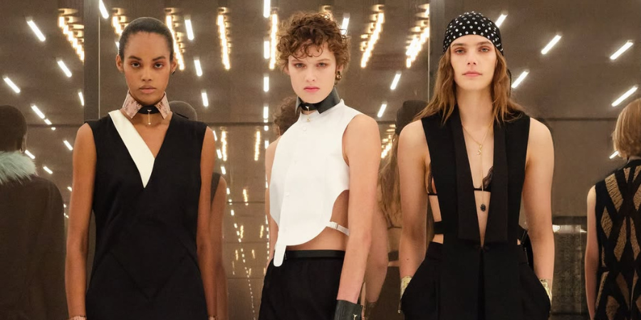Fendi SS27: Η disco δεκαετία του ’70 επιστρέφει και είναι πιο sexy από ποτέ