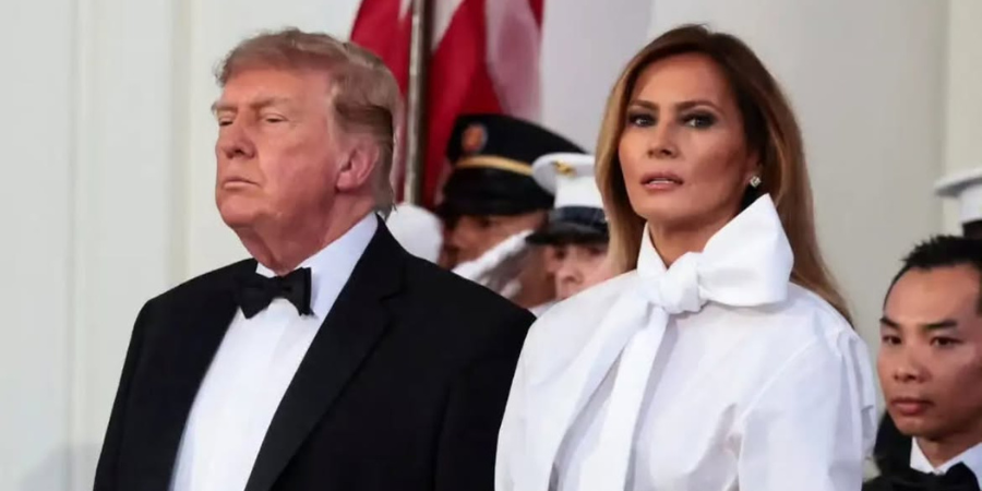 Melania Trump: Η εντυπωσιακή εμφάνιση στο δείπνο προς τιμήν του Xi και ο συμβολισμός που έκρυβε