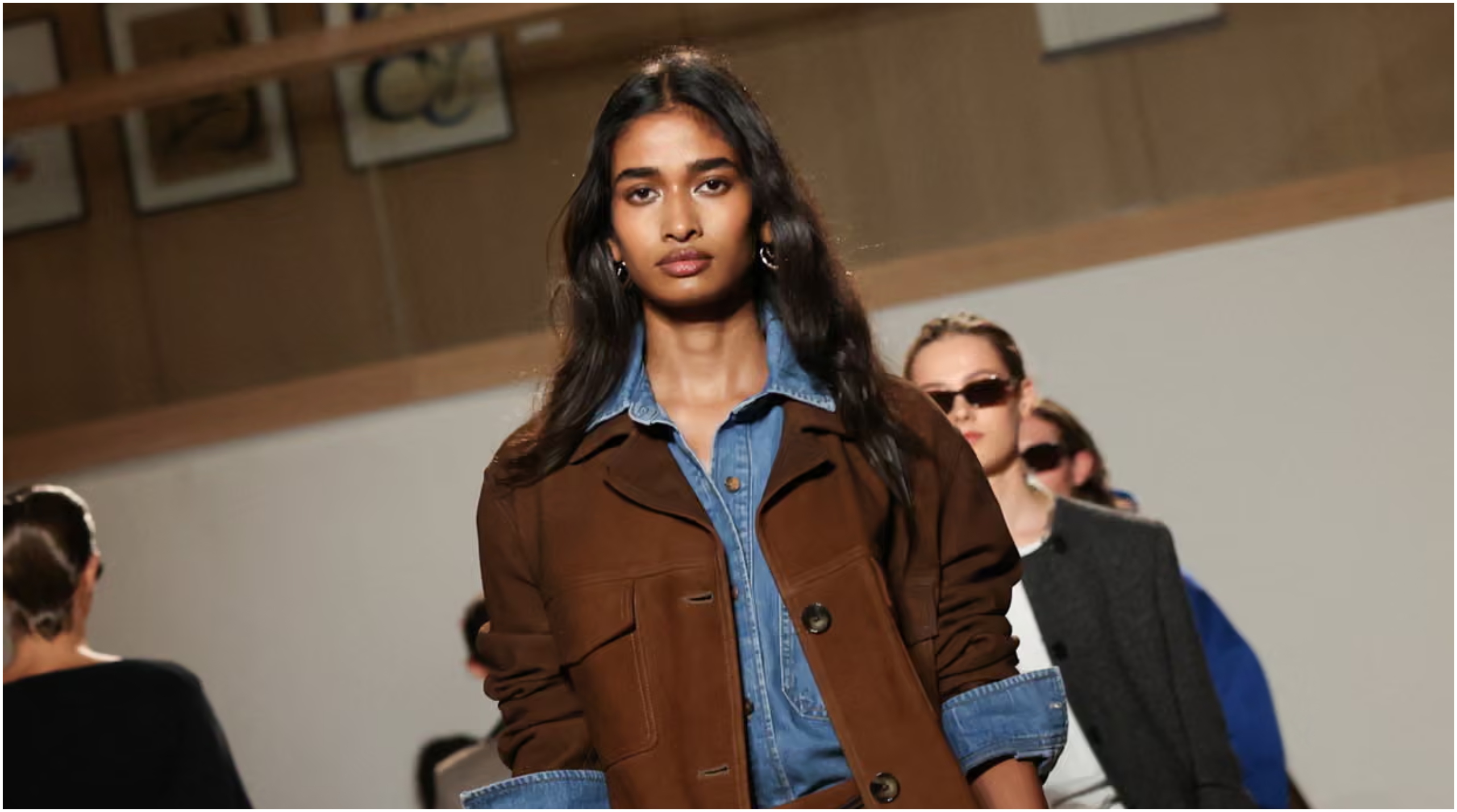 M&S: Η πρώτη εμφάνιση στο London Fashion Week με επετειακή συλλογή 100 χρόνων