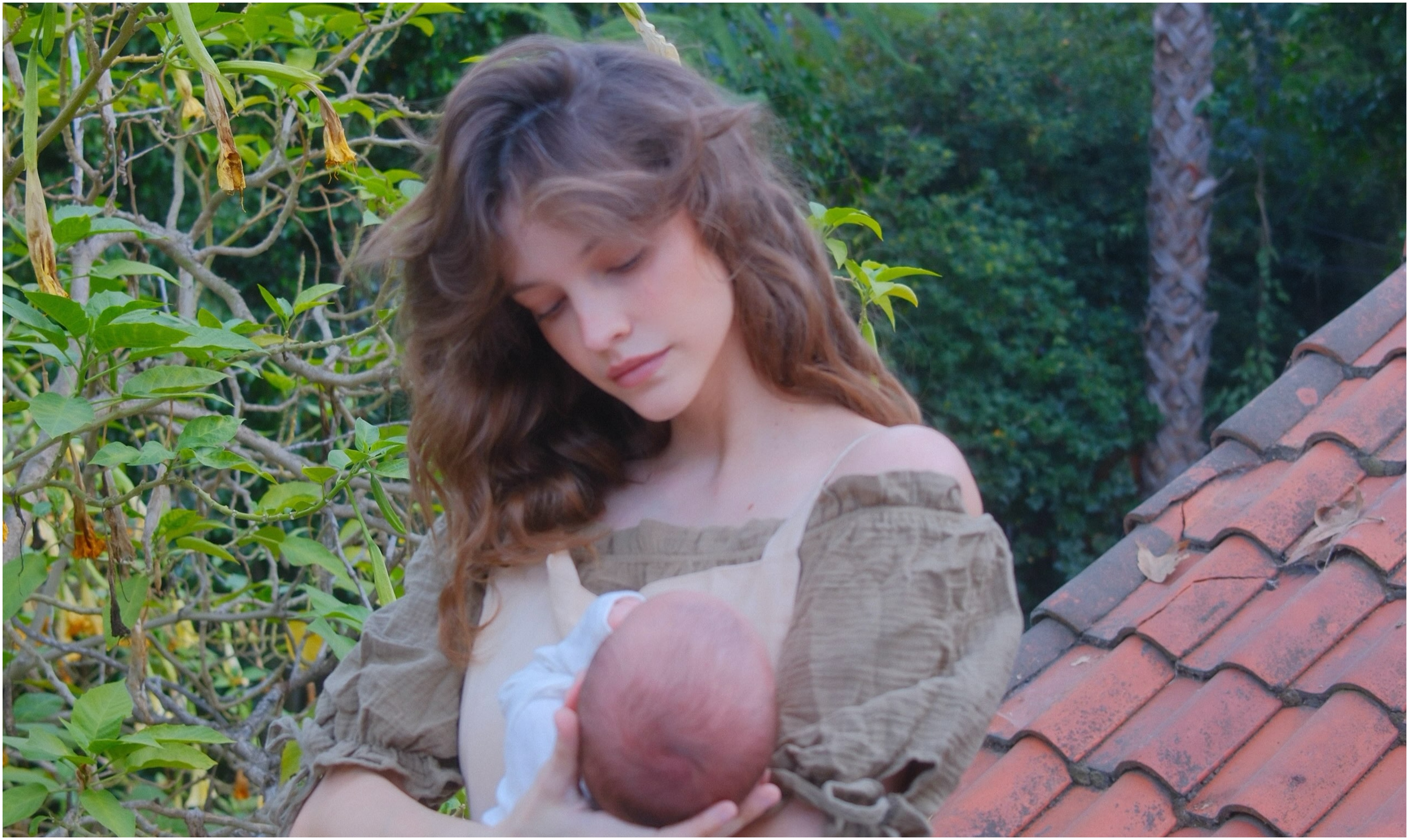 Barbara Palvin: Γιόρτασε τα 33α γενέθλιά της στην αγκαλιά της κόρης της, Sylvie