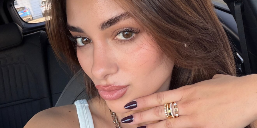 Έλενα Λυσάνδρου: Υιοθέτησε το πιο chic nail trend του φθινοπώρου