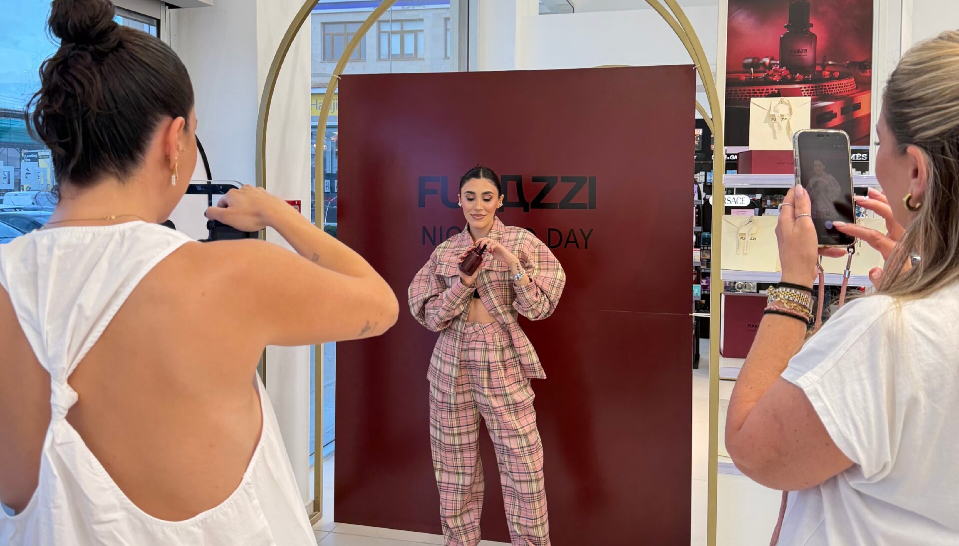 Η Fugazzi παρουσιάζει το Pomegranoudh στην Κύπρο μέσα από μια ξεχωριστή fragrance experience