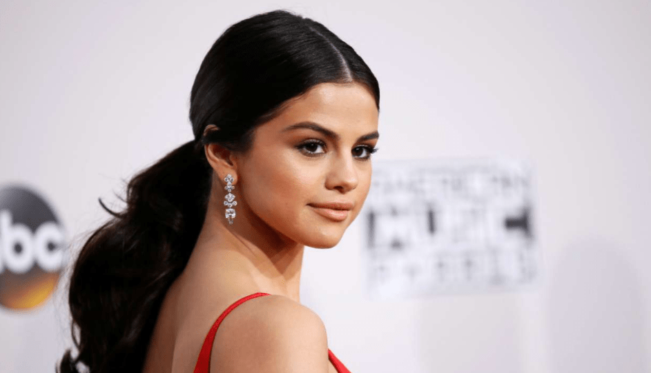 Selena Gomez: Μιλάει ανοιχτά για την ψυχική της υγεία στο νέο αυτοβιογραφικό ντοκιμαντέρ