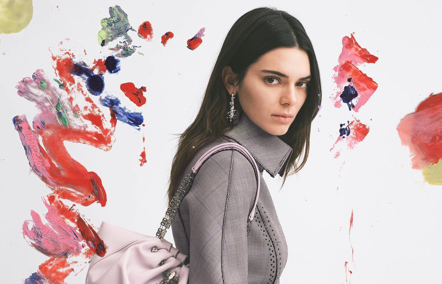 Kendall Jenner: Eμφανίστηκε με νέο hair look και είναι αγνώριστη