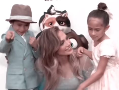 Jennifer Lopez: Το βίντεο με τα παιδιά της έριξε το instagram