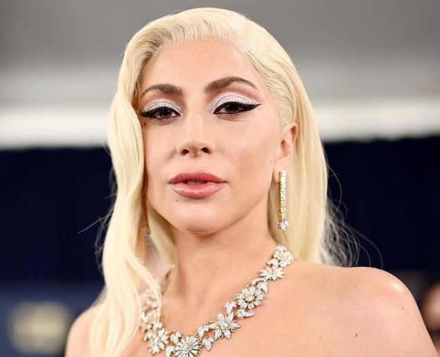 Αγνώριστη η Lady Gaga – Η μεγάλη αλλαγή στα μαλλιά της