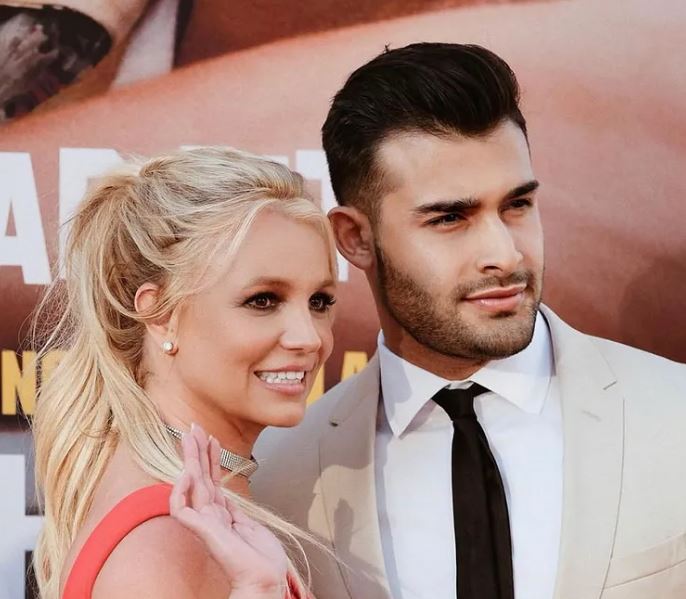 Ο αρραβωνιαστικός της Britney Spears μιλά πρώτη φορά για το φύλο του μωρού που περιμένουν και ξεχειλίζει από χαρά