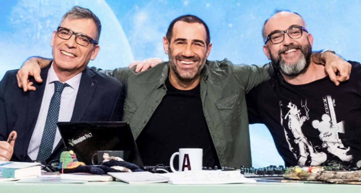 Το μέλλον των “Ράδιο Αρβύλα” και η αποκάλυψη για το συμβόλαιό τους