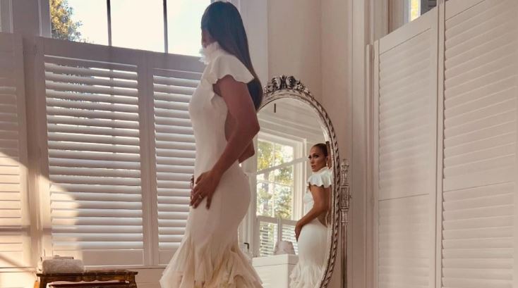 Τα 3 εντυπωσιακά νυφικά που έβαλε η Jennifer Lopez στο γάμο της – Custom made από τον Ralph Lauren