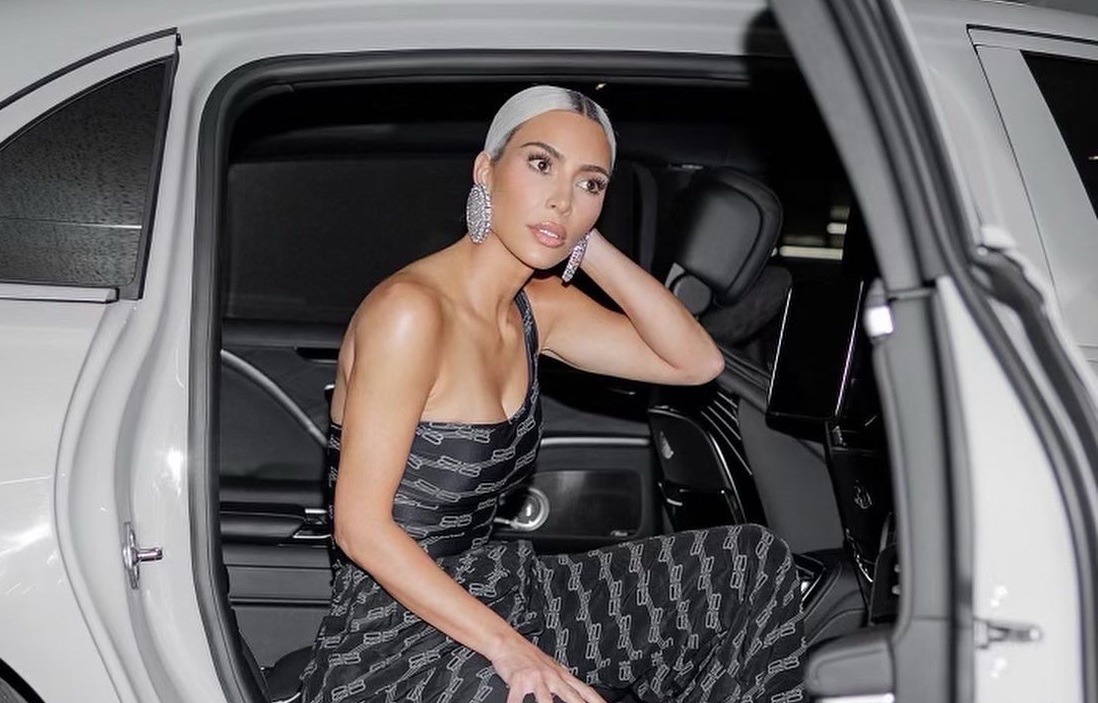 Kim Kardashian: Mεταμορφώθηκε σε κούκλα Barbie με το νέο της hair look