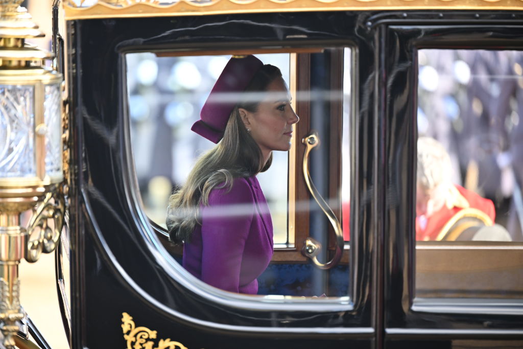 Πριγκίπισσα της Ουαλίας: Με κόσμημα της Νταϊάνα στη νέα της επίσημη εμφάνιση