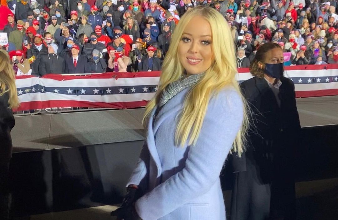 Η Tiffany Trump σε μία σπάνια φωτογραφία με τη μαμά και τη μητριά της