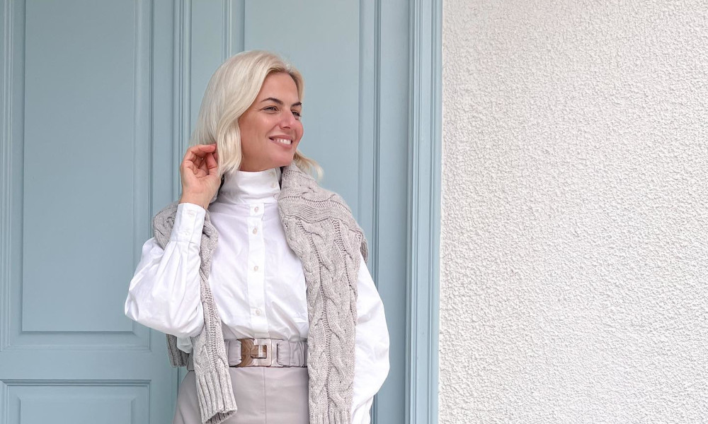 Χριστίνα Κοντοβά: Φορά τα ωραιότερα μπουφάν που θα μας βγάλουν ασπροπρόσωπες τον χειμώνα