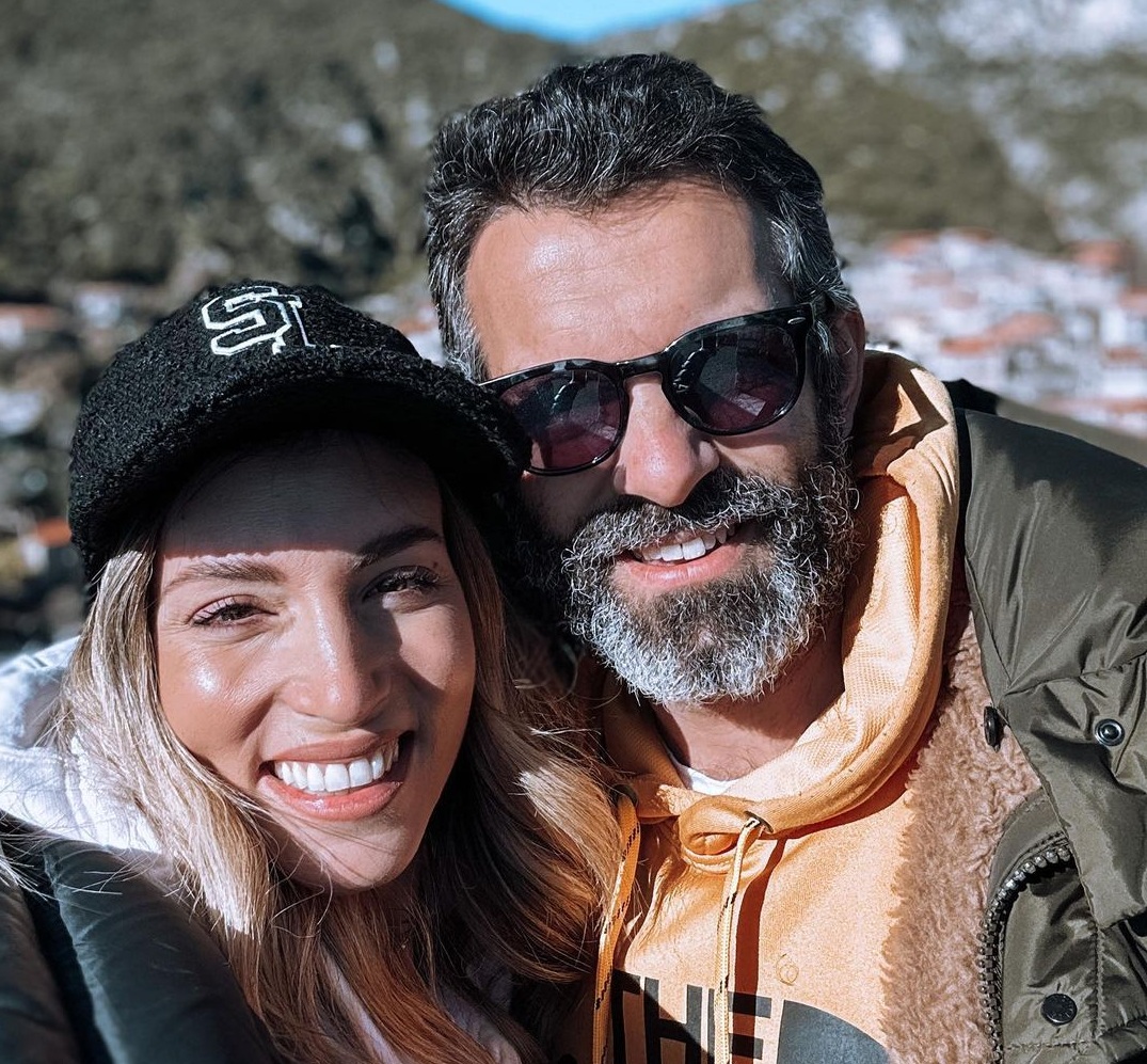 Οικογενειακές περιπέτειες για την Αθηνά Οικονομάκου και τον Φίλιππο Μιχόπουλο