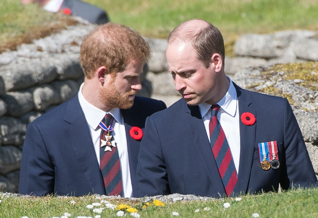 Πρίγκιπας Χάρι: Η στιγμή που δέχεται SMS από τον αδερφό του, Γουίλιαμ- Εμφανής η ταραχή του