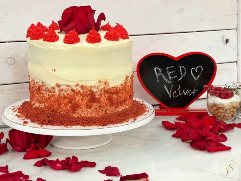 Το ωραιότερο Red velvet cake είναι αυτό του Πέτρου Συρίγου – Συνταγή βήμα βήμα