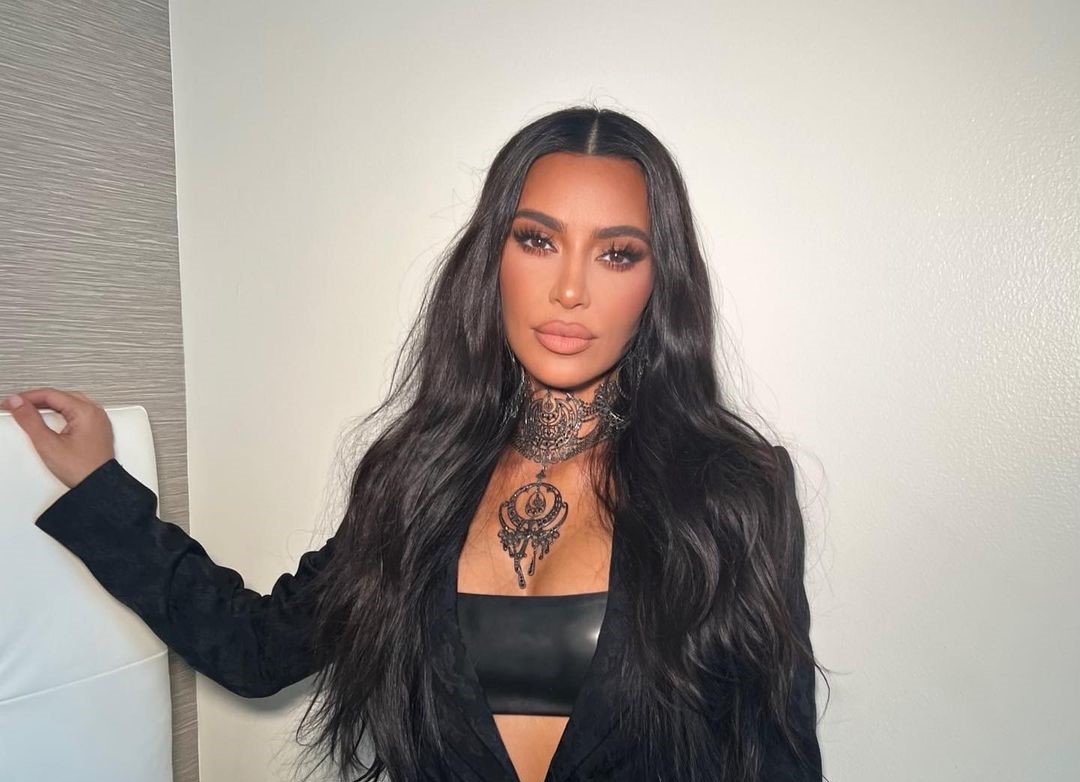 Kim Kardashian: Εντυπωσιάζει με τη νέα της εμφάνιση στην Εβδομάδα Μόδας του Μιλάνο